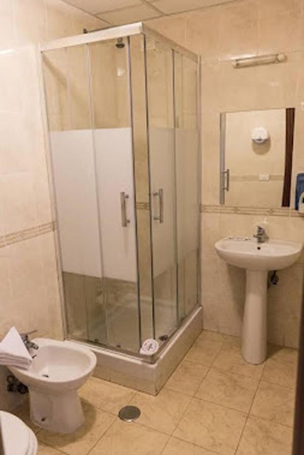Hotel Alex Square Рим Экстерьер фото