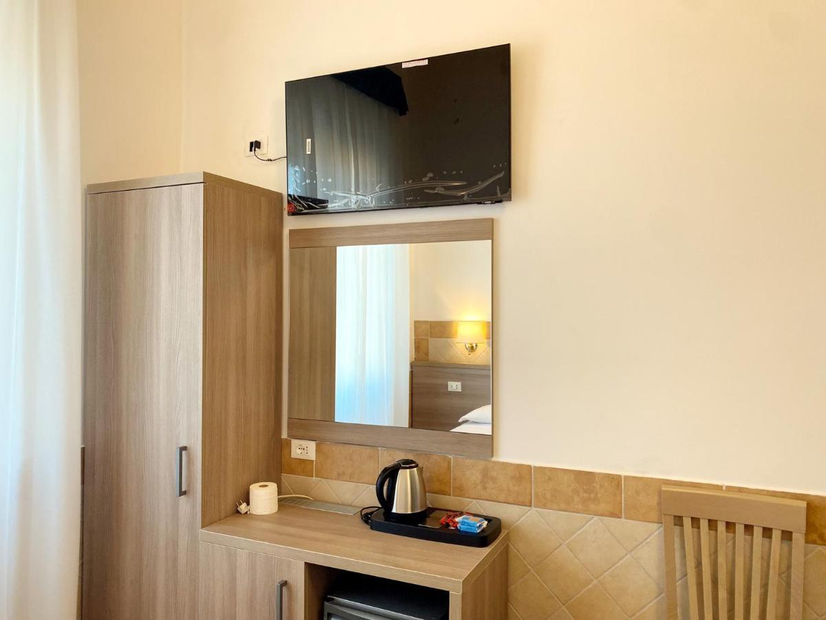 Hotel Alex Square Рим Экстерьер фото