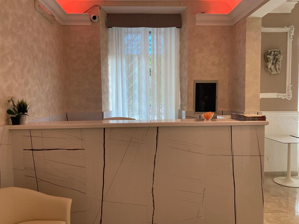 Hotel Alex Square Рим Экстерьер фото