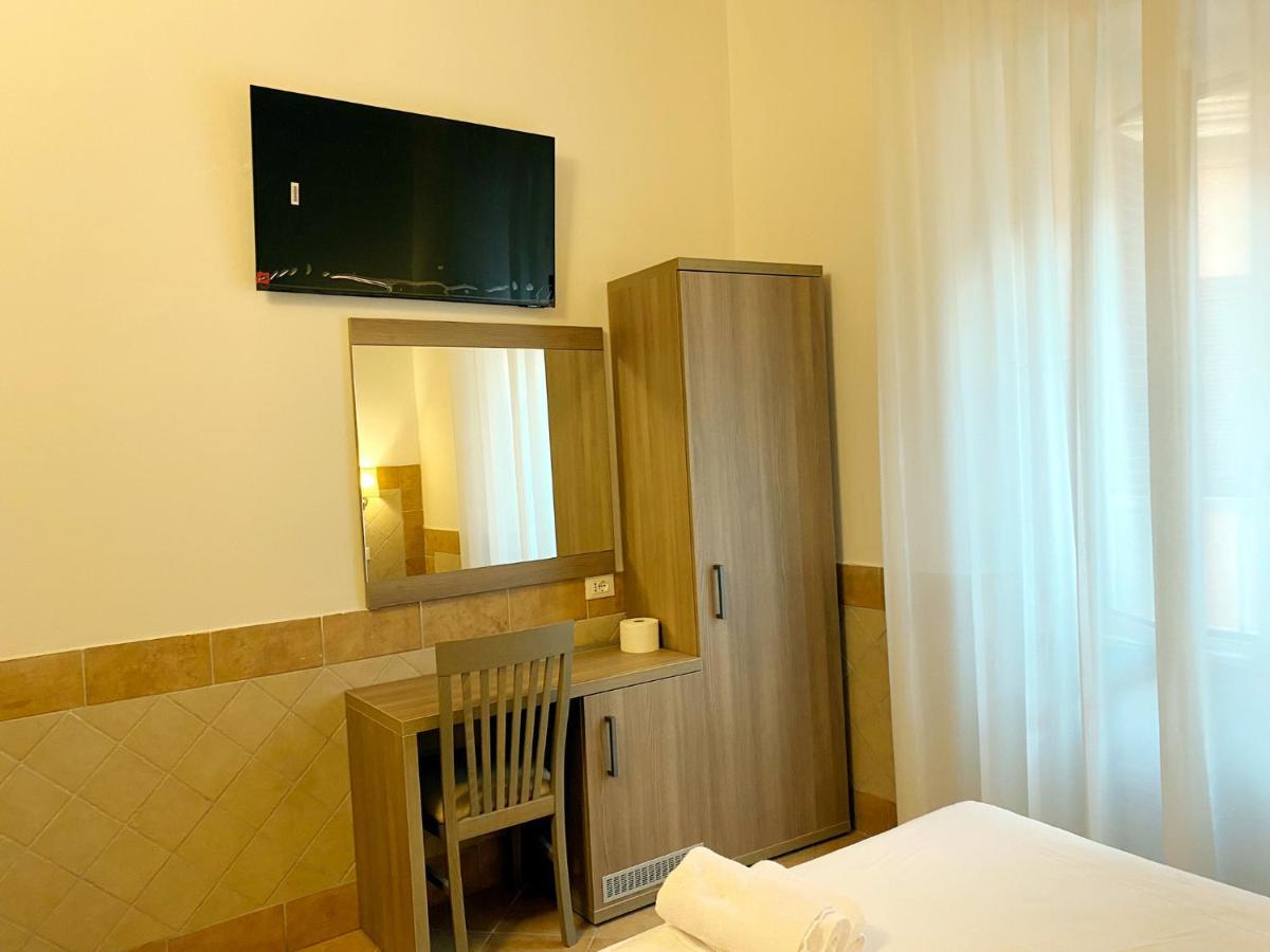 Hotel Alex Square Рим Экстерьер фото